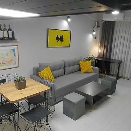 Nitro 3 Premium - Wine Tasting - Souvenir - Art Gallery - Private Guided Tours - Relaxing - Romantic