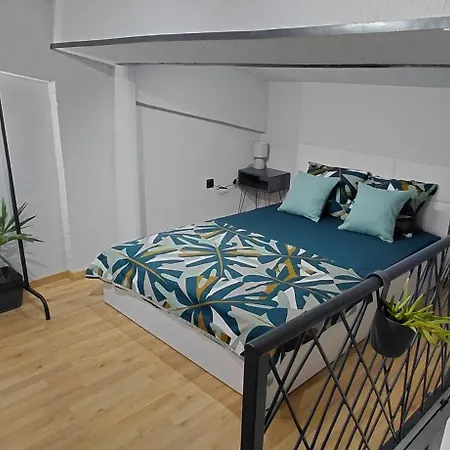 Апартаменти Nitro 3 Premium - Wine Tasting - Souvenir - Art Gallery - Private Guided Tours - Relaxing - Romantic Скоп'є