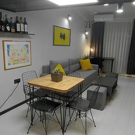 Nitro 3 Premium - Wine Tasting - Souvenir - Art Gallery - Private Guided Tours - Relaxing - Romantic Скоп'є