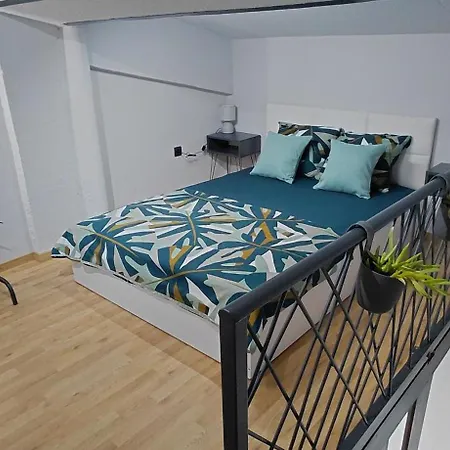 Апартаменти Nitro 3 Premium - Wine Tasting - Souvenir - Art Gallery - Private Guided Tours - Relaxing - Romantic Скоп'є