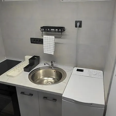 Nitro 3 Premium - Wine Tasting - Souvenir - Art Gallery - Private Guided Tours - Relaxing - Romantic Апартаменти