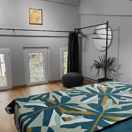 Nitro 3 Premium - Wine Tasting - Souvenir - Art Gallery - Private Guided Tours - Relaxing - Romantic Апартаменти *