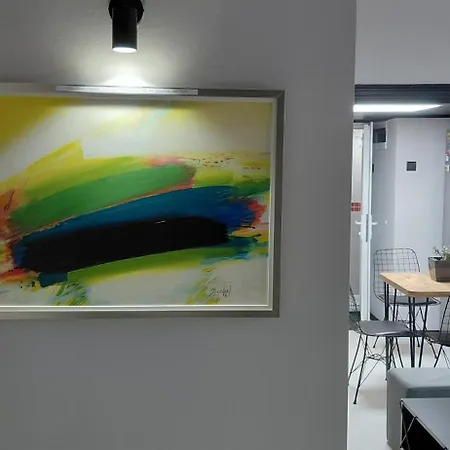 Nitro 3 Premium - Wine Tasting - Souvenir - Art Gallery - Private Guided Tours - Relaxing - Romantic
