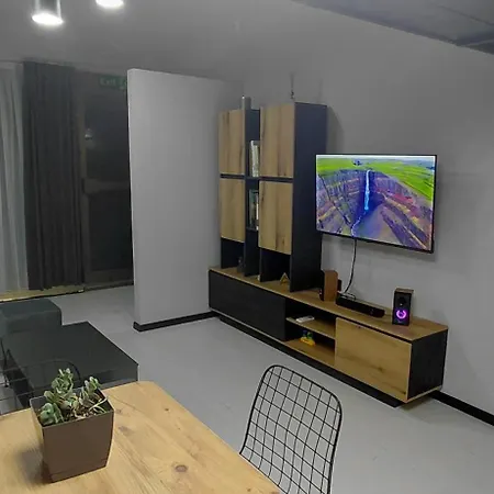 Апартаменты Nitro 3 Premium - Wine Tasting - Souvenir - Art Gallery - Private Guided Tours - Relaxing - Romantic Скопье