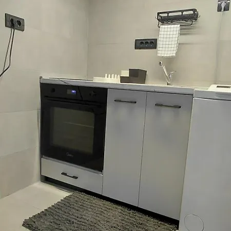 Апартаменти Nitro 3 Premium - Wine Tasting - Souvenir - Art Gallery - Private Guided Tours - Relaxing - Romantic Скоп'є