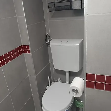 Nitro 3 Premium - Wine Tasting - Souvenir - Art Gallery - Private Guided Tours - Relaxing - Romantic * Скоп'є