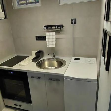 Nitro 3 Premium - Wine Tasting - Souvenir - Art Gallery - Private Guided Tours - Relaxing - Romantic Апартаменти