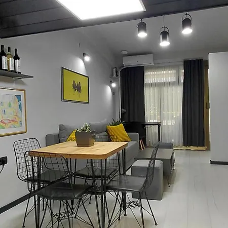 Nitro 3 Premium - Wine Tasting - Souvenir - Art Gallery - Private Guided Tours - Relaxing - Romantic Апартаменты