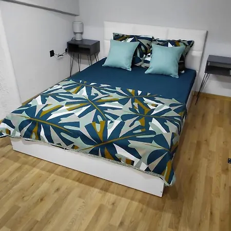 Nitro 3 Premium - Wine Tasting - Souvenir - Art Gallery - Private Guided Tours - Relaxing - Romantic Скоп'є