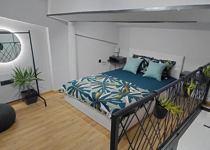 Apartament Nitro 3 Premium - Wine Tasting - Souvenir - Art Gallery - Private Guided Tours - Relaxing - Romantic Skopje