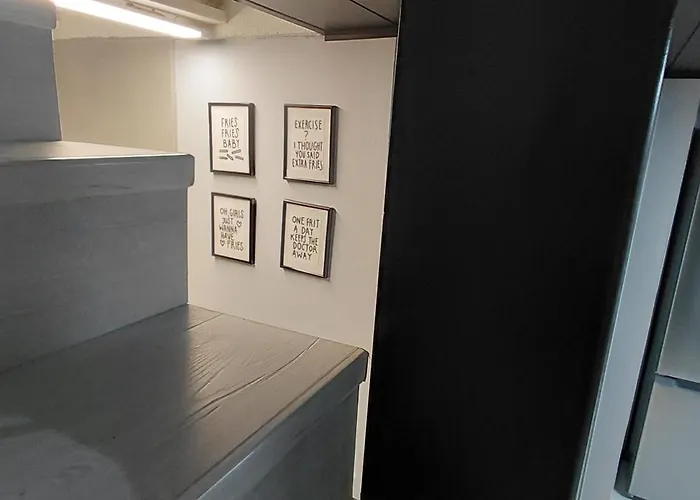 Nitro 3 Premium - Wine Tasting - Souvenir - Art Gallery - Private Guided Tours - Relaxing - Romantic *