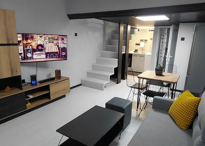 Apartament Nitro 3 Premium - Wine Tasting - Souvenir - Art Gallery - Private Guided Tours - Relaxing - Romantic *