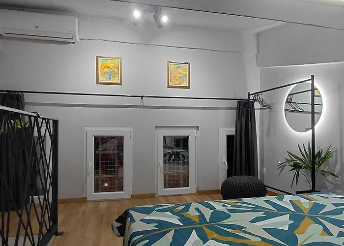 Nitro 3 Premium - Wine Tasting - Souvenir - Art Gallery - Private Guided Tours - Relaxing - Romantic Skopje