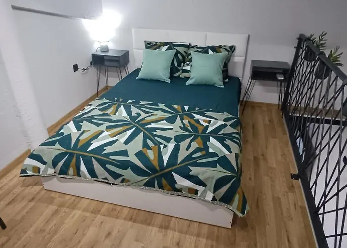 Nitro 3 Premium - Wine Tasting - Souvenir - Art Gallery - Private Guided Tours - Relaxing - Romantic * Skopje