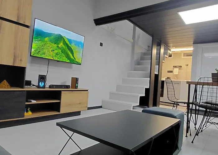 Nitro 3 Premium - Wine Tasting - Souvenir - Art Gallery - Private Guided Tours - Relaxing - Romantic