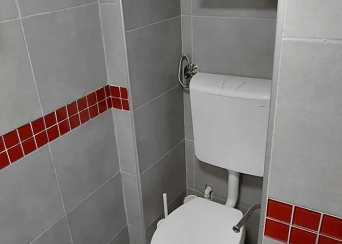 Nitro 3 Premium - Wine Tasting - Souvenir - Art Gallery - Private Guided Tours - Relaxing - Romantic * Skopje