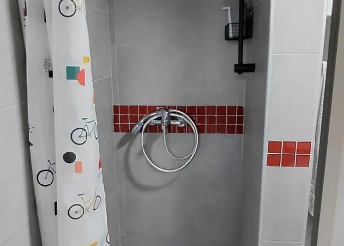 Nitro 3 Premium - Wine Tasting - Souvenir - Art Gallery - Private Guided Tours - Relaxing - Romantic Apartament Skopje