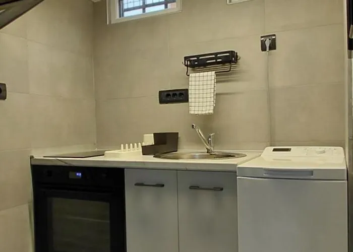 Apartament Nitro 3 Premium - Wine Tasting - Souvenir - Art Gallery - Private Guided Tours - Relaxing - Romantic Skopje